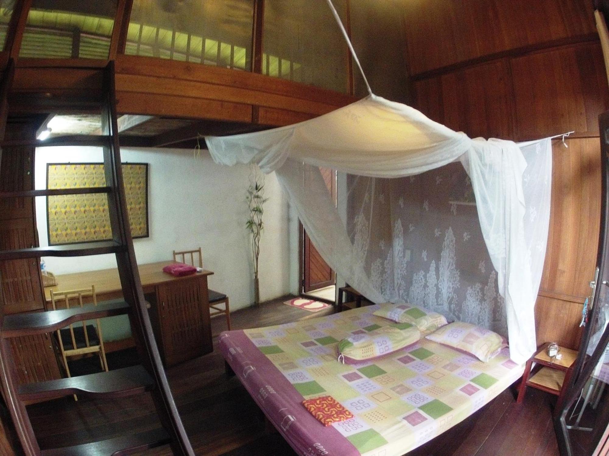 Bukit Raya Guesthouse ปาลังการายา ภายนอก รูปภาพ
